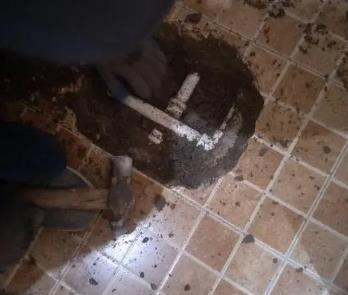 梁园卫生间漏水维修公司为您分享下卫生间渗水如何处理及注意事项